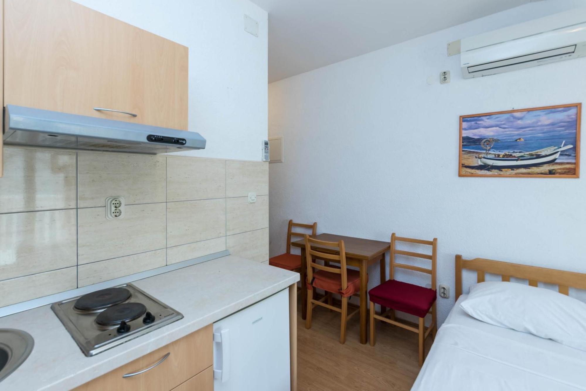 Apartments Cipetic Kaštela Buitenkant foto