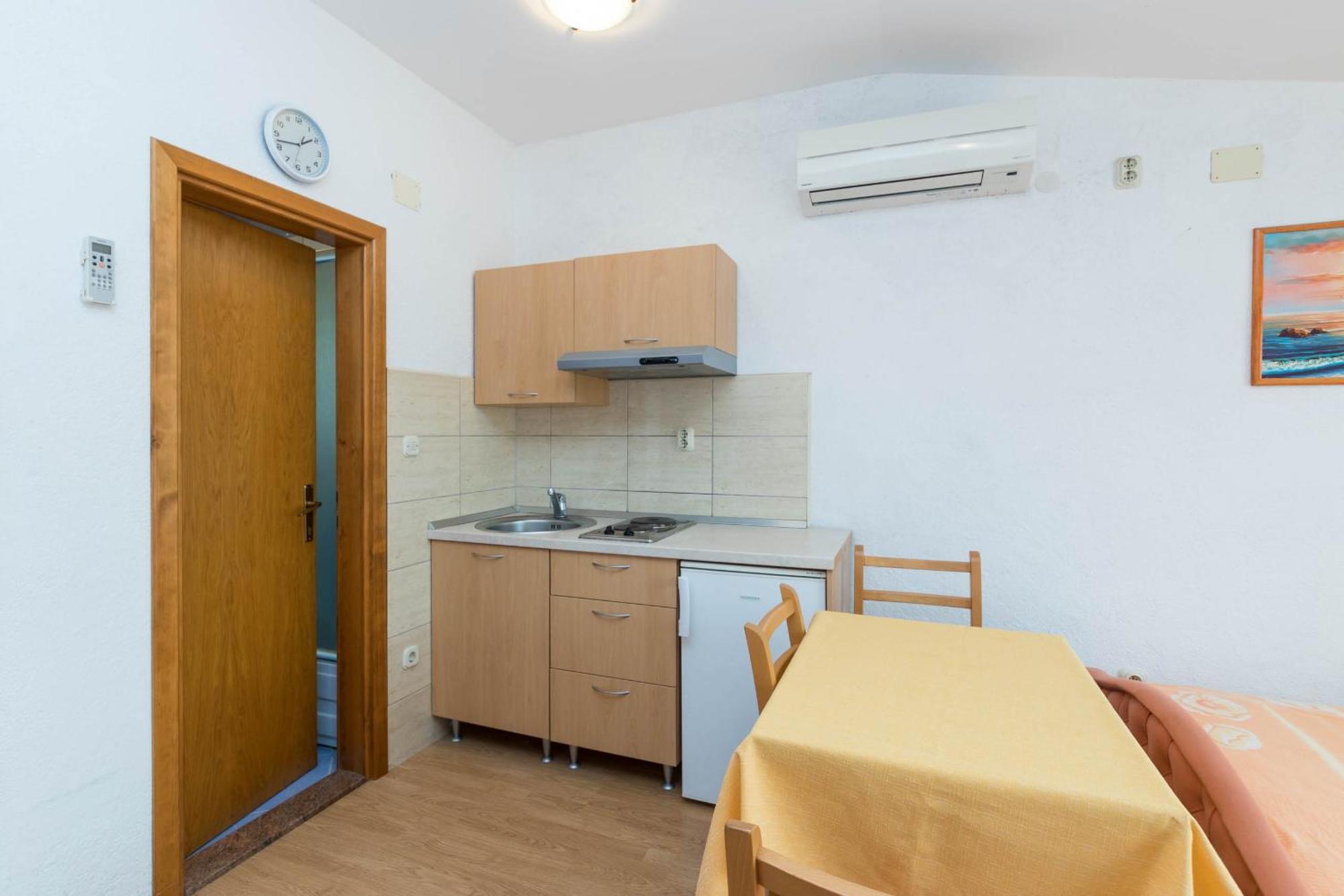 Apartments Cipetic Kaštela Buitenkant foto
